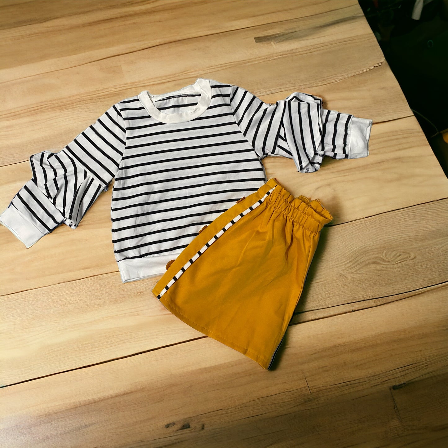 Mustard & Stripes 2 piece set